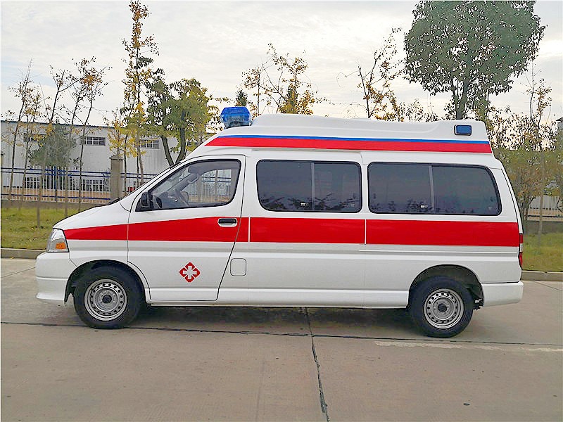 金杯新快運高頂救護(hù)車