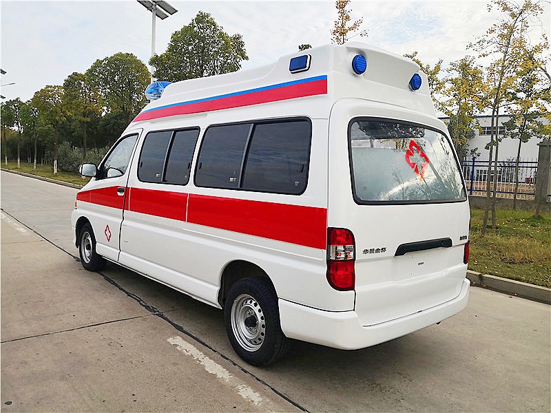 金杯新快運高頂救護(hù)車