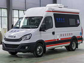 依維柯移動式疫苗接種車，可下鄉(xiāng)鎮(zhèn)